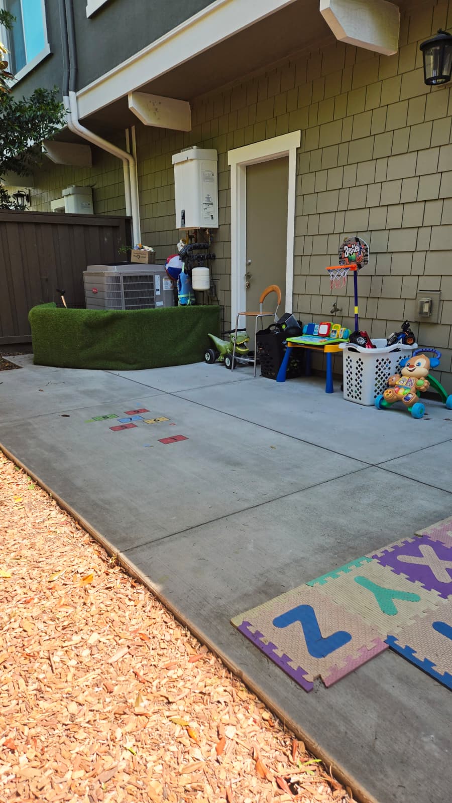 &Aacute;rea de juegos al aire libre